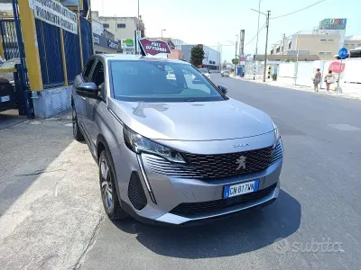 Usata Peugeot 3008 Allure 131 CV (96 kW) 2023 Bianco SUV