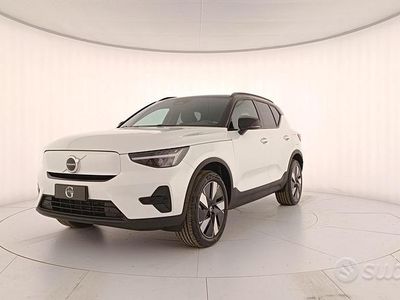 Usata Volvo EX40 Core 185 kW (252 CV) 2025 Bianco SUV
