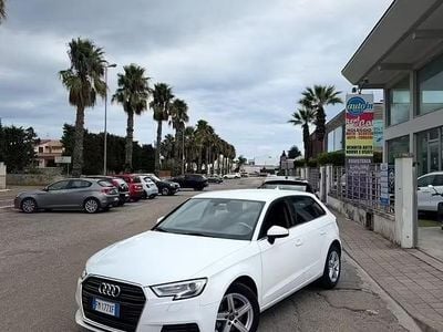 Usata Audi A3 Design 116 CV (85 kW) 2018 Bianco Berlina