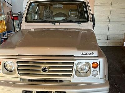 Usata Suzuki Samurai
