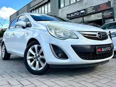 Usata Opel Corsa 86 CV (63 kW) 2013 Bianco Utilitaria
