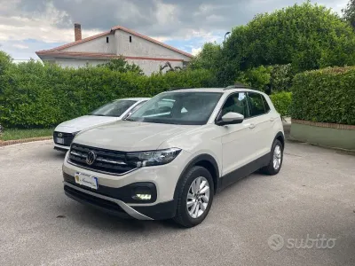 Begagnad VW T-Cross Life 110 HK (80 kW) 2023 Grå SUV