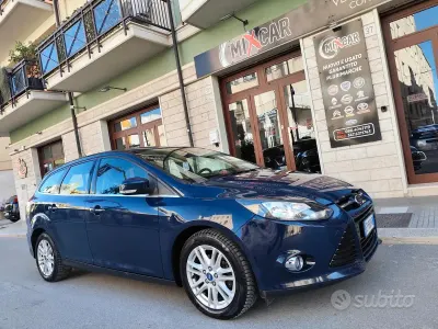 Usata Ford Focus 116 CV (85 kW) 2013 Blu Station wagon