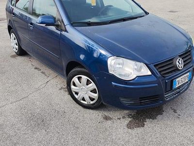 Usata VW Polo Trendline 64 CV (47 kW) 2005 Blu Utilitaria