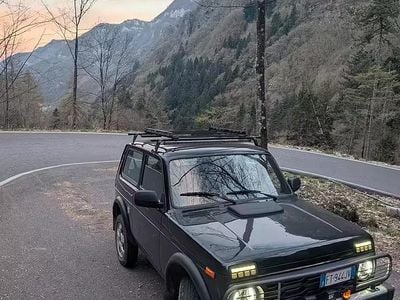 Usata Lada niva 81 CV (59 kW) 2018 SUV