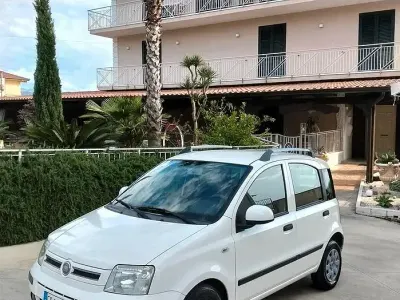 Usado Fiat Panda Dynamic 54 CV (39 kW) 2010 Blanco Utilitario