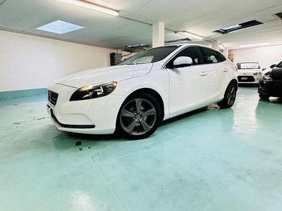 Usata Volvo V40 Summum 115 CV (84 kW) 2013 Bianco Station wagon