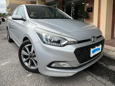 Brugt Hyundai i20 Comfort 84 HK (61 kW) 2017 Grå Sedan
