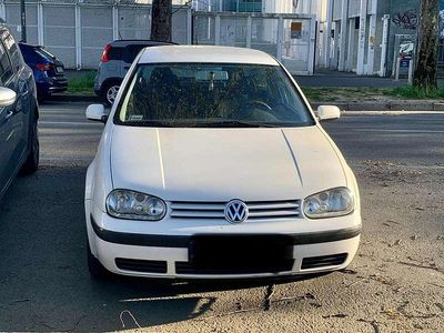Usata VW Golf IV 75 CV (55 kW) 2001 Bianco Berlina