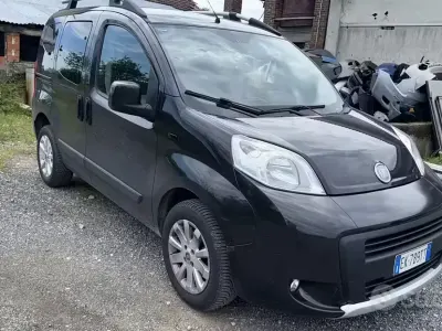Usata Fiat Qubo Trekking 95 CV (69 kW) 2011 Nero Monovolume