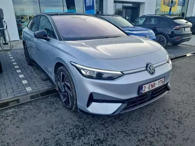 Usata VW ID.7 Pro 52 kW (71 CV) 2024 Argento Utilitaria