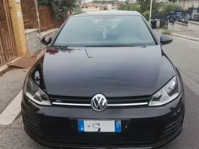Usata VW Golf VII 110 CV (80 kW) 2014 Nero Utilitaria