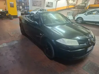 Usata Renault Mégane Cabriolet 101 CV (74 kW) 2008 Nero Cabrio