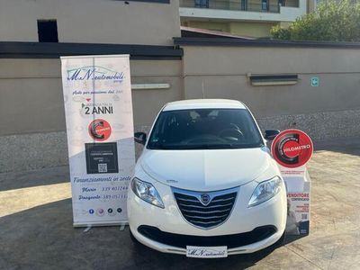 Usata Lancia Ypsilon Platinum 69 CV (50 kW) 2014 Bianco pastello Utilitaria