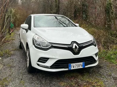 Usata Renault Clio IV Business 75 CV (55 kW) 2019 Bianco Berlina