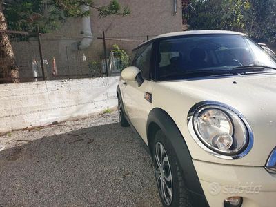 usata Mini Cooper 1.4 BENZ 75cv anno 2009