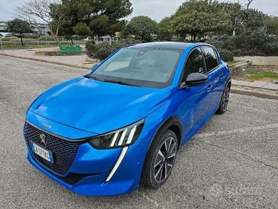 Usata Peugeot 208 100 kW (136 CV) 2020 Blu Utilitaria