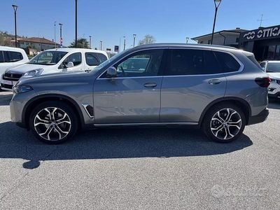 Usata BMW X5 298 CV (219 kW) 2023 Grigio SUV