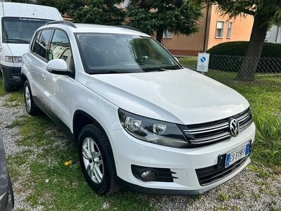 Gebraucht VW Tiguan Sportline 140 PS (102 kW) 2013 Weiß SUV
