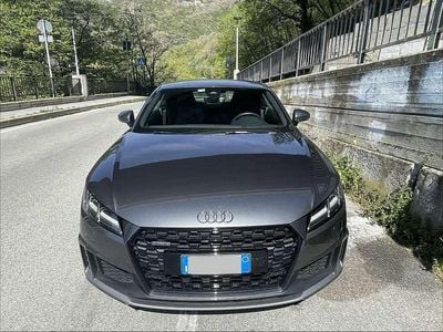 Usata Audi TT Ambiente 245 CV (180 kW) 2019 Grigio Coupé