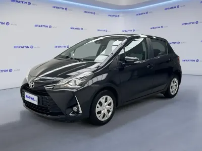 Usata Toyota Yaris Active 69 CV (50 kW) 2018 Nero Utilitaria