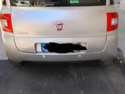 Usata Fiat Multipla 103 CV (75 kW) 2006 Grigio Monovolume