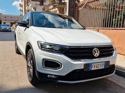 Usata VW T-Roc 150 CV (110 kW) 2019 Bianco SUV