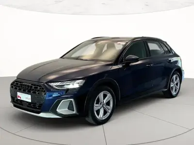Usata Audi A3 Business 150 CV (110 kW) 2025 Blu navarra metallizzato Berlina