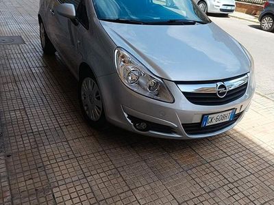 Usado Opel Corsa Club 80 CV (58 kW) 2009 Gris Utilitario