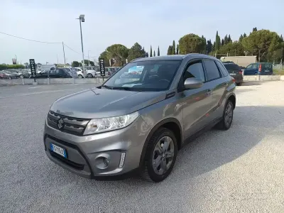 Usata Suzuki Vitara Cool 120 CV (88 kW) 2017 Grigio SUV