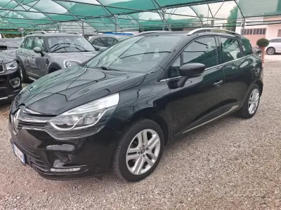 Usata Renault Clio Zen 90 CV (66 kW) 2018 Nero Station wagon