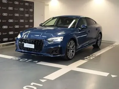 Nieuw Audi A5 S-Line 204 PK (150 kW) 2025 Blauw Sedan