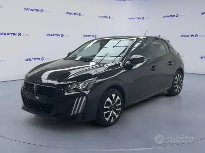 Usata Peugeot 208 Style 101 CV (74 kW) 2025 Nero Utilitaria