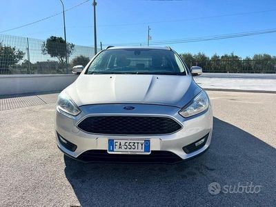 Grigio Usata 2015 Ford Focus Business Edition Station wagon | 5900 € (Super prezzo)