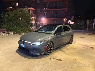Usata VW Golf VIII GTI Clubsport 300 CV (220 kW) 2022 Grigio Berlina