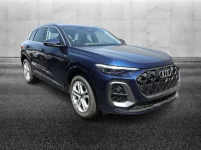 Nuova Audi Q5 S-Line 204 CV (150 kW) 2026 Blu/azzurro SUV
