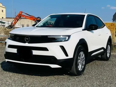 Usata Opel Mokka Edition 110 CV (80 kW) 2023 Bianco SUV