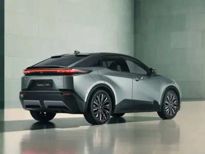 Nuova Toyota C-HR+ 61 kW (84 CV) 2026 Argento SUV