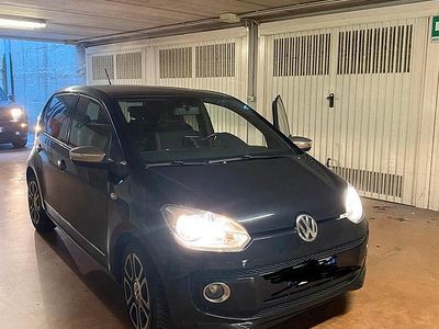Usata VW up! 75 CV (55 kW) 2016 Nero Utilitaria