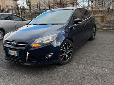 Usata Ford Focus Titanium 116 CV (85 kW) 2011 Blu Berlina