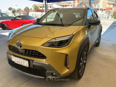 Usata Toyota Yaris Cross 116 CV (85 kW) 2021 Oro SUV