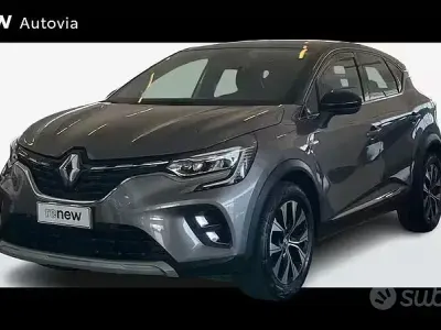 Usata Renault Captur Techno 101 CV (74 kW) 2023 Grigio scuro SUV