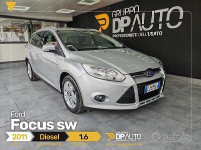 Usata Ford Focus 116 CV (85 kW) 2011 Grigio Station wagon