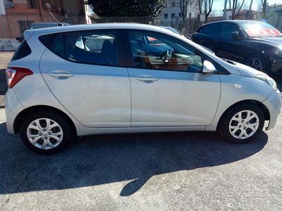 Usata Hyundai i10 Comfort 67 CV (49 kW) 2016 Grigio Utilitaria