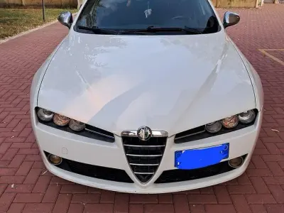 Usata Alfa Romeo 2000 136 CV (100 kW) 2012 Bianco Station wagon