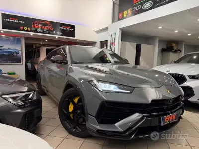 Usata Lamborghini Urus 666 CV (489 kW) 2022 Grigio SUV