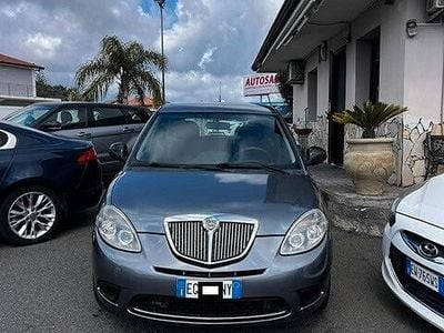 Usata Lancia Ypsilon Platinum 69 CV (50 kW) 2011 Grigio Utilitaria