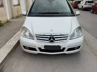 Occasion Mercedes A180 Avantgarde 116 ch (85 kW) 2011 Blanc Monospace