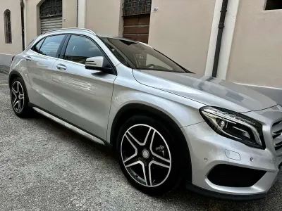 Usata Mercedes GLA200 Premium 136 CV (100 kW) 2015 SUV