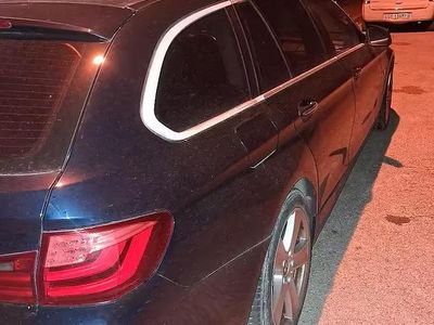 Begagnad BMW 520 2011 Blå Kombi
